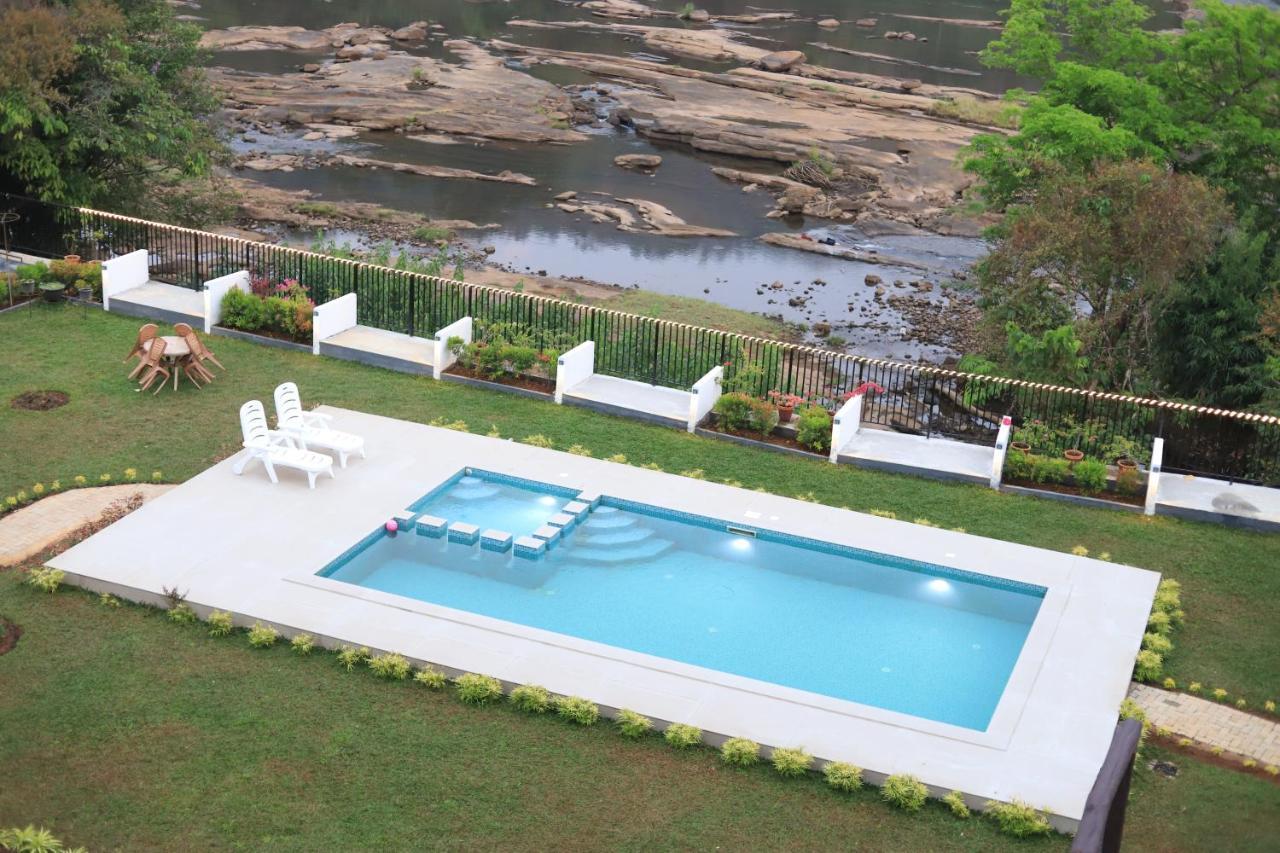 Seeheim Resorts Athirappilly Zewnętrze zdjęcie